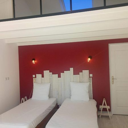 B&B Le 3 Etoiles Saint-Medard-de-Mussidan Exterior foto